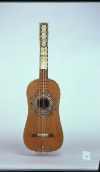 Chitarra, Mango Longo