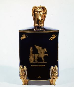 Vai alla pagina Gio Ponti e Libero Andreotti per Richard Ginori, Cista blu